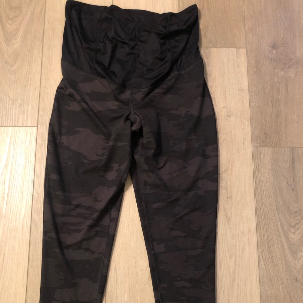 Isabel Maternity by Ingrid & Isabel Leggings
